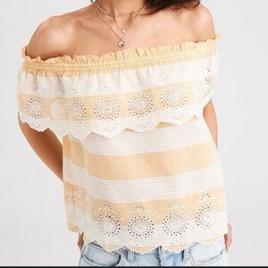 American Eagle Off Shoulder Eyelet Lace Striped Crop Top‎ Yellow White XS